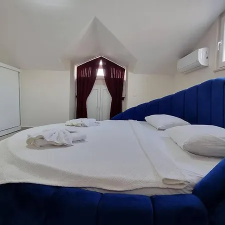 Belmore Villa